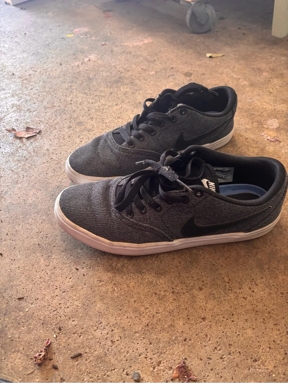 Nike SB Black sneakers women’s size 10